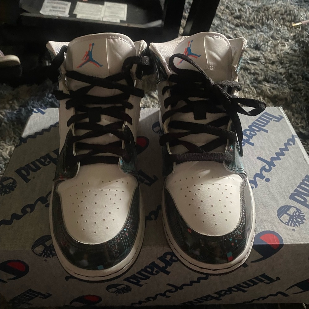 Jordan’s 1s Galaxy